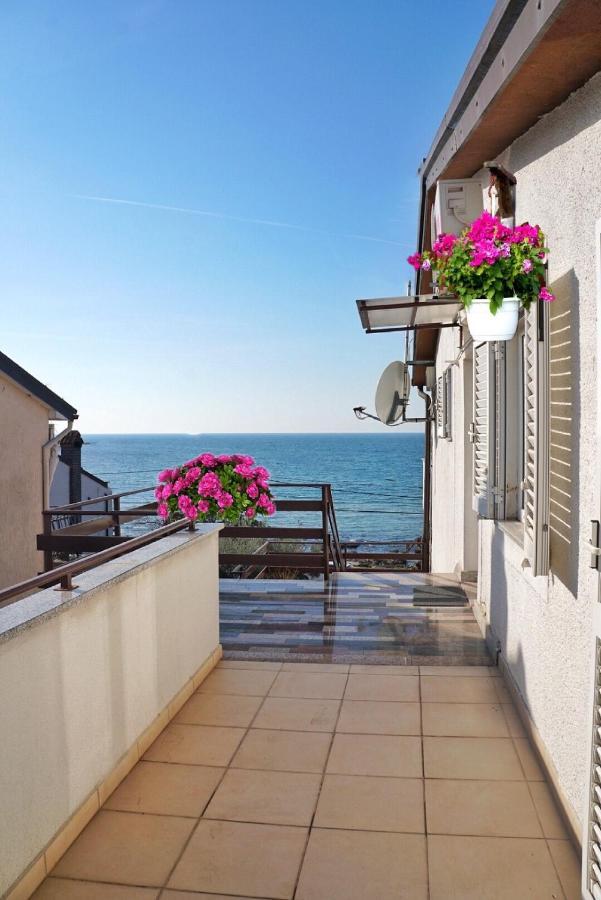 Apartmani Vesna Zambratija  Exterior photo